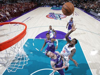 لقطة من مباراة لوس أنجلوس كليبرز ضد يوتا جاز - AFP