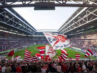 جمهور نادي فورتونا دوسلدورف خلال مباراة في دوري الدرجة الثانية بألمانيا - Twitter/@f95