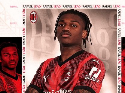 ملصق ترويجي لنجم ميلان رافاييل لياو بعد تجديد عقده مع الفريق - 2 يونيو 2023 - TWITTER/@acmilan