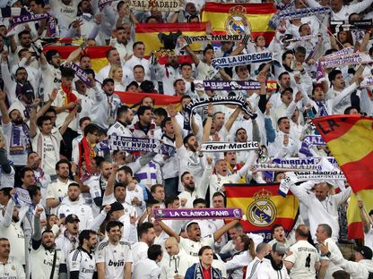 جماهير ريال مدريد خلال مواجهة برشلونة في نصف نهائي كأس إسبانيا - 28 فبراير 2019 - ٌREUTERS