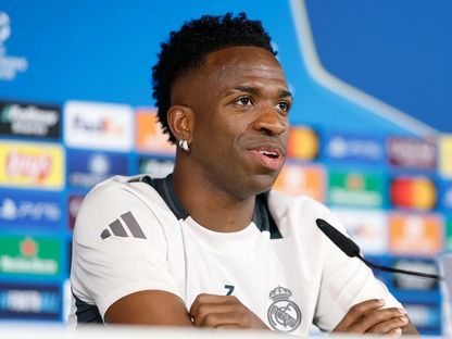 فينيسيوس جونيور نجم ريال مدريد خلال مؤتمر صحفي قبل مواجهة أتلتيكو في دوري أبطال أوروبا - 3 مارس 2025 - Real Madrid FC
