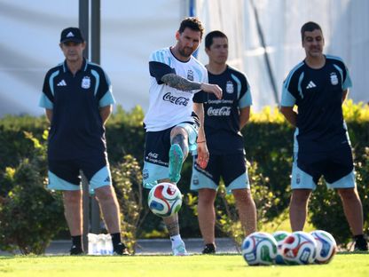 ليونيل ميسي في حصة تدريبية لمنتخب الأرجنتين - 30 مارس 2026 - Reuters