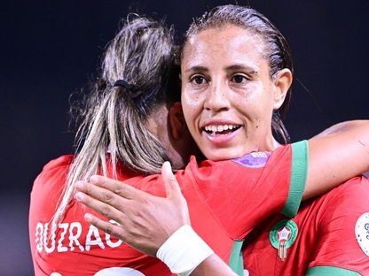 احتفال لاعبات المغرب بتسجيل هدف في مرمى غانا بنصف نهائي كأس إفريقيا للسيدات - 22 يوليو 2025 - X/@CAFwomen