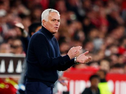 جوزيه مورينيو خلال مباراة بنفيكا وبورتو بالدوري البرتغالي - 8 مارس 2026 - Reuters