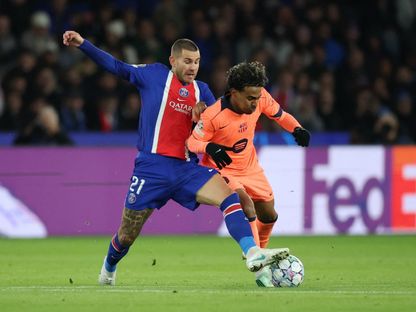 لوكاس هيرنانديز لاعب باريس سان جيرمان في صراع على الكرة مع لامين يامال بدوري أبطال أوروبا - 20 أكتوبر 2026 - REUTERS