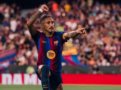 رافينيا قائد برشلونة يحتفل بعد تسجيله هدفاً في شباك الأهلي المصري في كأس جوان غامبر - 19 اغسطس 2026 - facebook/fcbarcelona