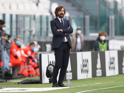المدرب أندريه بيرلو خلال مباراة يوفنتوس وإنتر ميلان في الدوري الإيطالي - 15 مايو 2021  - Reuters 