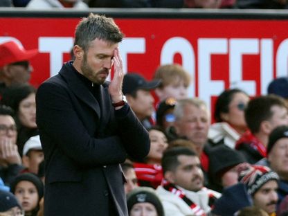 مايكل كاريك مدرب مانشستر يونايتد خلال مواجهة بورنموث في الدوري الإنجليزي الممتاز - 25 أكتوبر 2026 - Reuters