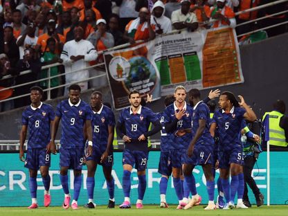 احتفال لاعبي فرنسا بتسجيل هدف في مرمى كوت ديفوار - 4 يونيو 2026 - Reuters