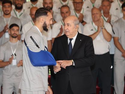 أمين غويري رفقة رئيس الجزائر عبد المجيد تبون في حفل استقبال فِرق من النخبة الرياضية - 15 أكتوبر 2025 - FB//AlgerianPresidency/