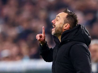 روبرتو دي زيربي مدرب مارسيليا خلال لقاء موناكو بالدوري الفرنسي - 1 ديسمبر 2024 - Reuters