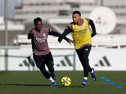 كيليان مبابي وفينيسيوس جونيور خلال تدريب لريال مدريد - 23 يناير 2026 - realmadrid.com