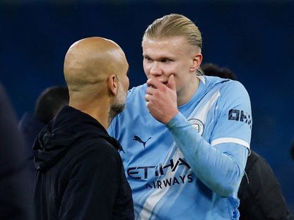 غوارديولا يقلل من أهمية حديثه الحاد مع هالاند بعد فوز سيتي على ليدز