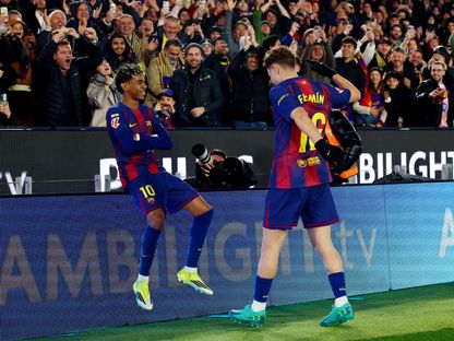 لامين يامال يحتفل بهدفه في مباراة برشلونة وريال أوفييدو بالدوري الإسباني - 25 يناير 2026 - Reuters
