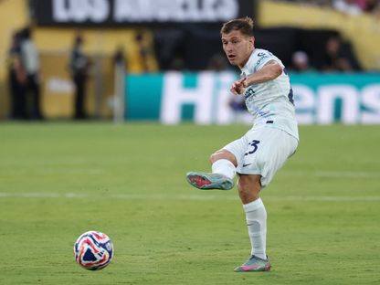 هل يلحق نجما إنتر باريلا وباستوني بإنزاغي في الدوري السعودي؟