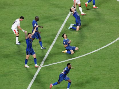 فرحة سيرجي ميلينكوفيتش سافيتش ولاعبي الهلال بالفوز على مانشستر سيتي والتأهل لربع نهائي مونديال الأندية - 1 يوليو 2025 - Reuters