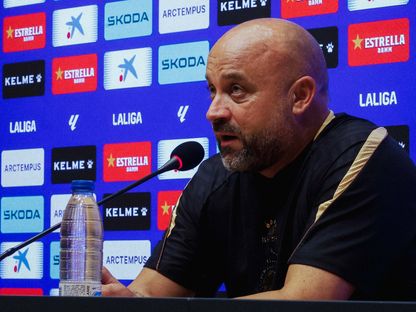 مانولو غونزاليس مدرب إسبانيول في مؤتمر صحفي قبل مواجهة ريال مدريد - 21 أغسطس 2026 - x@RCDEspanyol