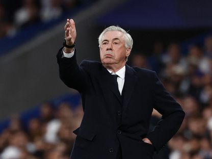 مدرب ريال مدريد كارلو أنشيلوتي خلال مواجهة أرسنال في دوري أبطال أوروبا - 16 أبريل 2025 - Reuters