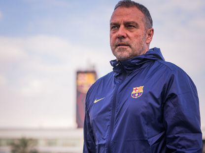 الألماني هانزي فليك مدرب برشلونة في إحدى الحصص التدريبية للنادي الكتالوني - 1 مارس 2026 - X/@FCBarcelona