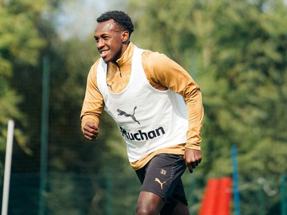 سعود عبد الحميد لاعب لانس في التدريب - 5 أغسطس 2025 - X/@RCLens