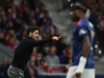 ميكيل أرتيتيا مدرب أرسنال يوجه لاعبيه خلال مواجهة أتلتيكو مدريد بدوري أبطال أوروبا - 29 أبريل 2026 - REUTERS