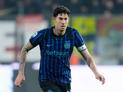 أليساندرو باستوني مدافع إنتر ميلان خلال مباراة كريمونيزي في الدوري الإيطالي - 1 فبراير 2026 - Reuters