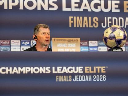 مدرب فيسيل كوبي مايكل سكيبي خلال مؤتمر صحافي في جدة - 21 أبريل 2026 - the-afc.com