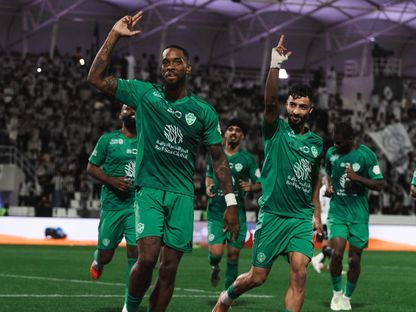 احتفال إيفان توني مهاجم الأهلي بتسجيل هدف في مرمى الشباب بالدوري السعودي - 13 فبراير 2026 - X/@ALAHLI_FC