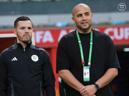 مجيد بوقرة مدرب الجزائر قبل مباارة البحرين بكأس العرب - 6 ديسمبر 2025 - FB/@Équipe d'Algérie de football