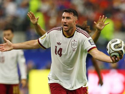 إيميريك لابورت مدافع إسبانيا خلال مباراة فرنسا بنصف نهائي كأس العالم - 14 يوليو 2026 - Reuters