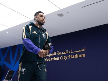 سالم الدوسري قائد منتخب السعودية قبل مواجهة عمان في كأس العرب - 2 ديسمبر 2025 - X/@SaudiNT