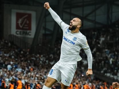 الجزائري عماد عبدلي يحتفل بهدفه في مباراة أولمبيك مارسيليا ولوهافر في الدوري الفرنسي - 25 أكتوبر 2026 - X/OM_Officiel