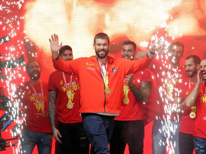 مارك غاسول خلال احتفال منتخب إسبانيا بالفوز بكأس العالم لكرة السلة - 16 سبتمبر 2019 - REUTERS