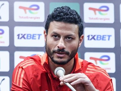 محمد الشناوي حارس الأهلي خلال مؤتمر صحفي قبل مواجهة بلوزداد - 21 ديسمبر 2024 - alahlyegypt.com