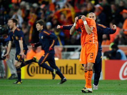 حسرة الهولندي غريغوري فان دير فيل بعد خسارة نهائي كأس العالم 2010 أمام إسبانيا - 11 يوليو 2010 - Reuters