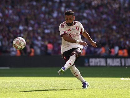 محمد صلاح مهاجم ليفربول يهدر ركلة الترجيح أمام كريستال بالاس في درع المجتمع - 10 أغسطس 2025 - Reuters