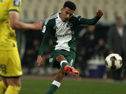 هل يتحقق حلم المغربي أوناحي بالانتقال إلى الدوري الإنجليزي؟