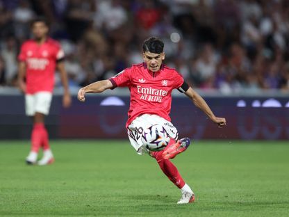 الجزائري كايل بوداش خلال مباراة تولوز وأولمبيك ليون بالدوري الفرنسي - 22 أغسطس 2026 - Reuters