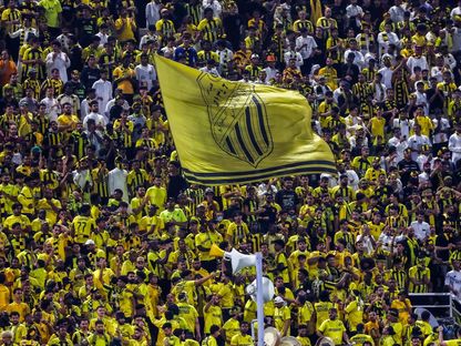 جمهور الاتحد خلال مواجهة الرائد بدوري روشن السعودي - 15 مايو 2025 - X/@ittihad