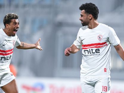 عبد الله السعيد لاعب الزمالك يحتفل بهدفه أمام كايزر تشيفز مع جوان بيزيرا في كأس الكونفيدرالية - 14 فبراير 2026 - x@ZSCOfficial