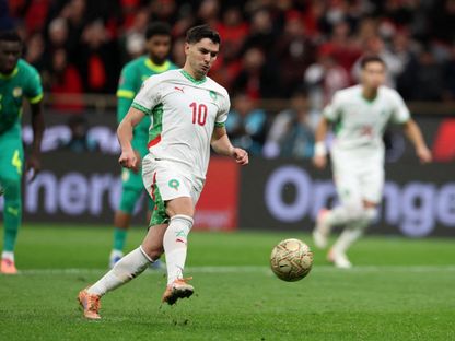 براهيم دياز أثناء تنفيذ ركلة جزاء بنهائي كأس إفريقيا بين المغرب والسنغال - 18 يناير 2026 - Reuters