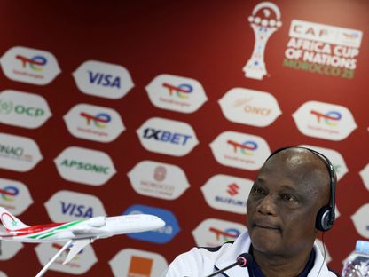 كويسي أبياه مدرب السودان في مؤتمر صحفي قبل مواجهة السنغال في كأس أمم إفريقيا - 2 يناير 2025 - Reuters