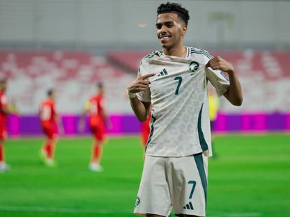 مصعب الجوير لاعب وسط السعودية يحتفل بهدفه في مرمى البحرين في تصفيات كأس العالم - 5 يونيو 2025 - Reuters
