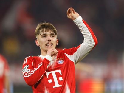 بايرن ميونيخ يخسر موهبته لينارت كارل قبل استضافته ريال مدريد