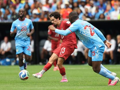 فيتينيا لاعب البرتغال يمرر الكرة خلال مواجهة الكونغو الديمقراطية في كأس العالم - 17 يونيو 2026 - Reuters