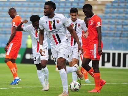 سيكو غاساما لاعب اتحاد العاصمة يحتفل بتسجيل هدف في مرمى أورابا يونايتد البوتسواني بكأس الكونفيدرالية - 12 يناير 2025 - FB/@USM Alger