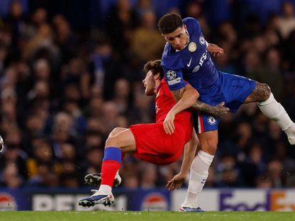 إنزو فرنانديز في مباراة تشيلسي وباريس سان جيرمان بإياب ثمن نهائي دوري أبطال أوروبا - 17 مارس 2026 - Reuters