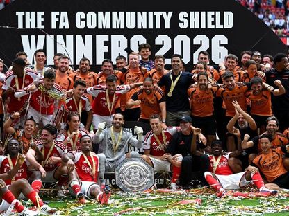 أرسنال يحتفل بلقب درع المجتمع بعد فوزه على مانشستر سيتي - 16 أغسطس 2026 - x@Arsenal