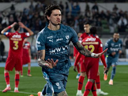 داروين نونيز يحتفل بهدفه في مباراة ضمك والهلال بدوري روشن السعودي - 4 يناير 2026 - X/Alhilal_FC