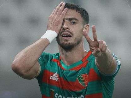 احتفال أيوب عبد اللاوي مدافع مولودية الجزائر بتسجيل هدف في مرمى فاسيل بطل ليبيريا في دوري أبطال إفريقيا - 27 سبتمبر 2025 - FB/@Mouloudia Club d'Alger